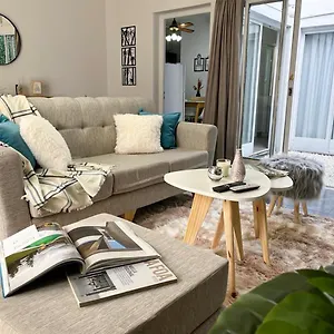 Hermosa Casa Estilo Nórdico En Tranquilo Barrio Céntrico Mendoza